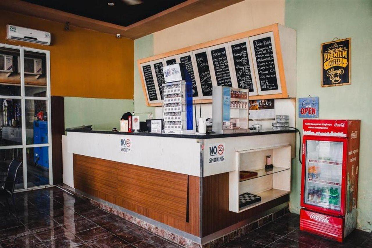 Reddoorz Plus Near Sultan Hasanuddin Airport Макасар Екстер'єр фото