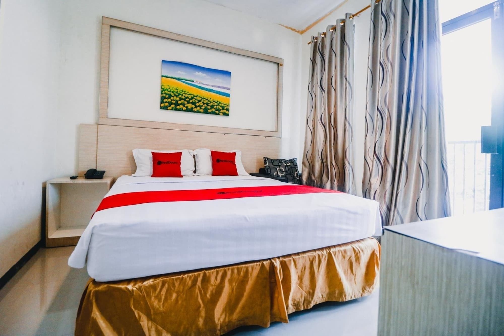 Reddoorz Plus Near Sultan Hasanuddin Airport Макасар Екстер'єр фото